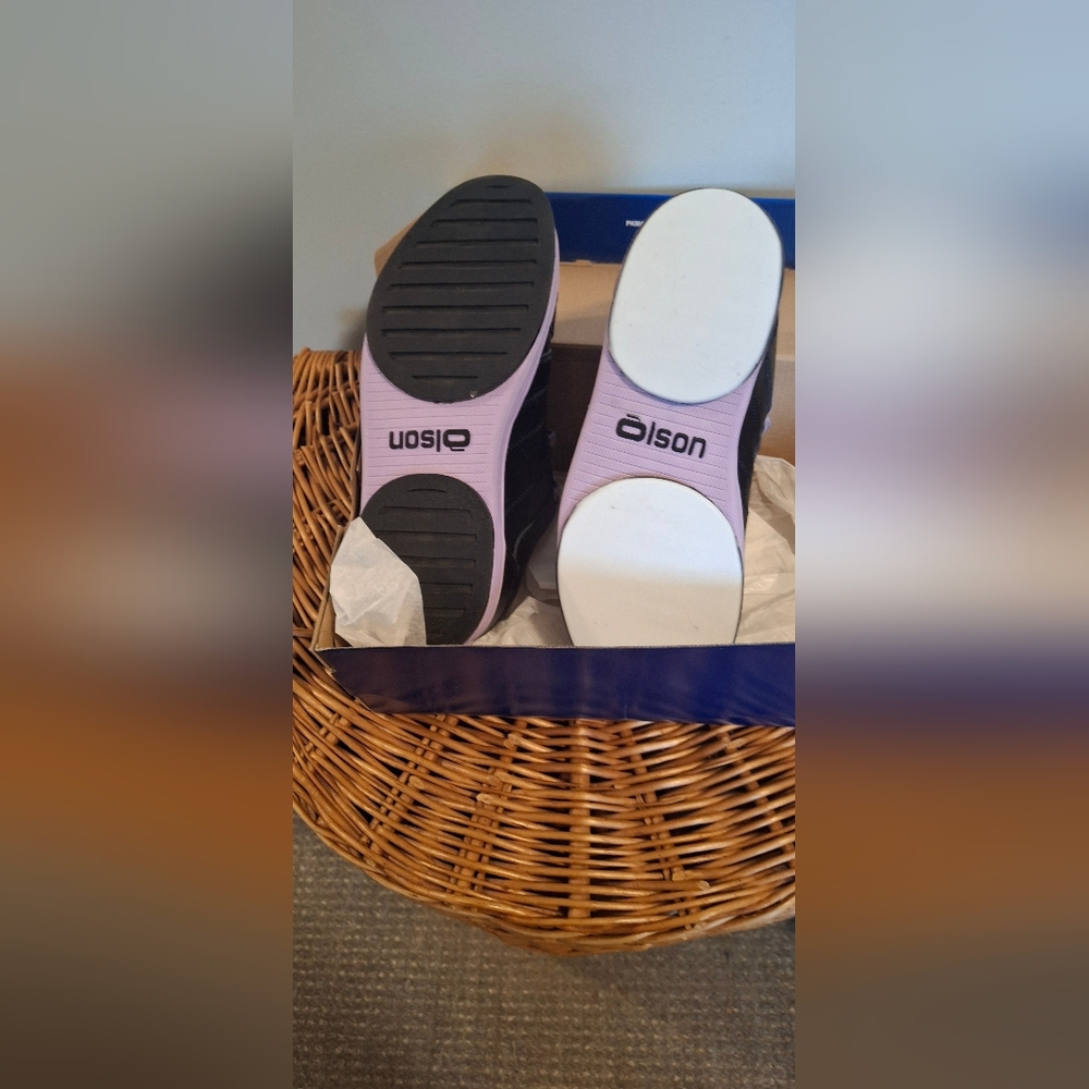 Curling Shoes EUC SZ 10 US